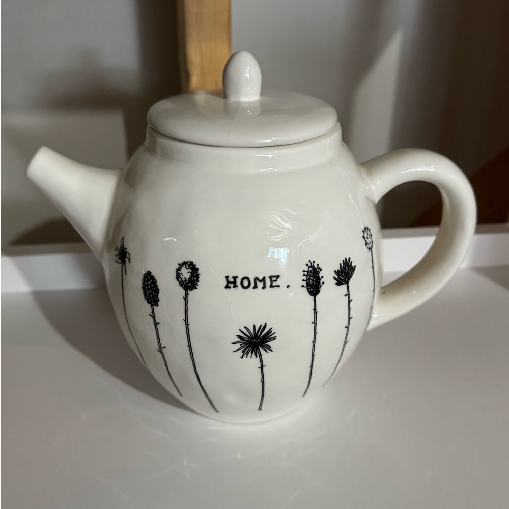 Rae Dunn Homeline Stems Vintage teapot